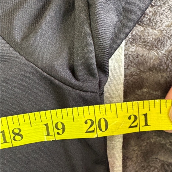 Nike Men's Charcoal Long Sleeve Tee brand new with tag size medium long sleeve - Picture 9 of 12